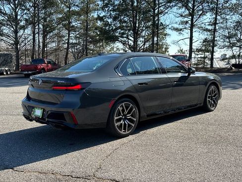 Used 2023 BMW 760i xDrive 760i xDrive w/ Executive Package image 7