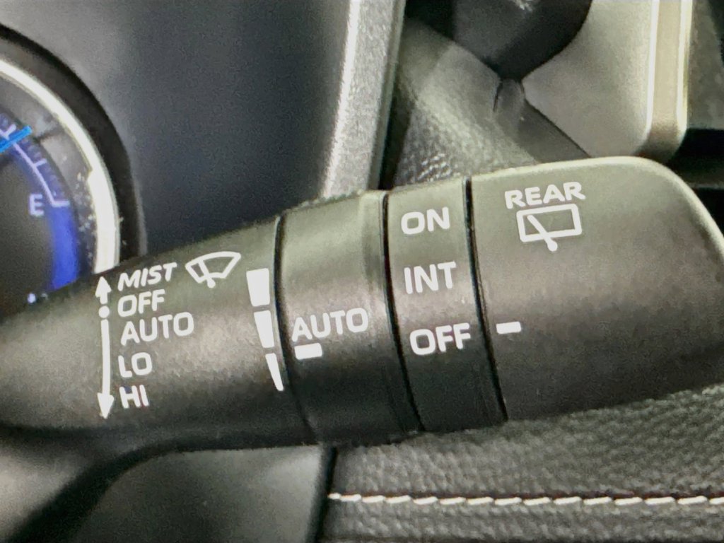 Used 2020 Toyota RAV4 Limited AWD/4WD image 15