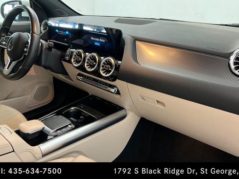 Certified 2022 Mercedes-Benz GLA 250 4MATIC w/ Premium Package Lite image 24