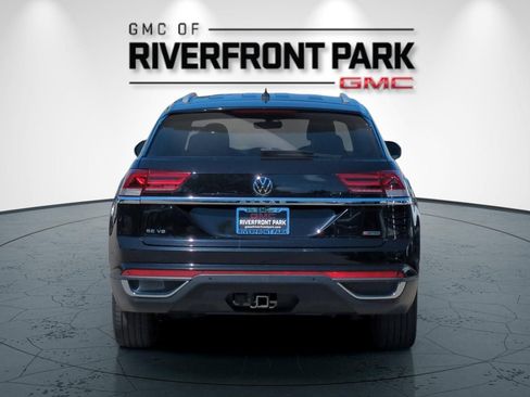 Used 2022 Volkswagen Atlas Cross Sport SE AWD/4WD image 4