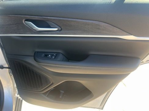 Used 2024 Jeep Grand Cherokee Limited w/ Black Appearance Package image 52