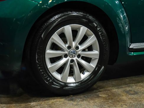 Used 2018 Volkswagen Beetle 2.0T S image 44