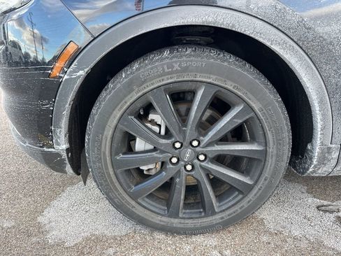 Used 2022 Lincoln Nautilus Reserve w/ Monochromatic Package image 16