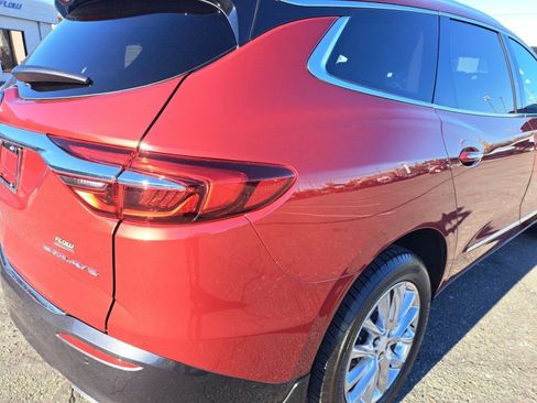 Used 2019 Buick Enclave Premium image 19