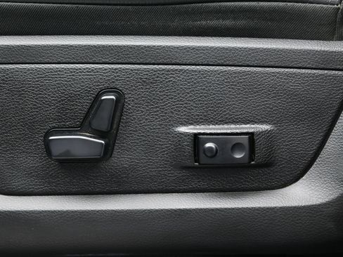 Used 2020 RAM 2500 Laramie AWD/4WD image 10