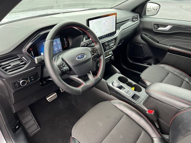 Certified 2024 Ford Escape ST-Line w/ Tech Pack #1 AWD/4WD image 27