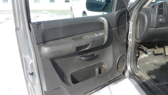 Used 2008 Chevrolet Silverado 1500 LT w/ Power Pack Plus AWD/4WD image 13