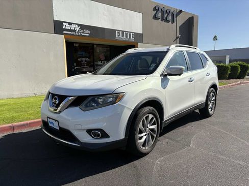 Used 2014 Nissan Rogue SL image 2