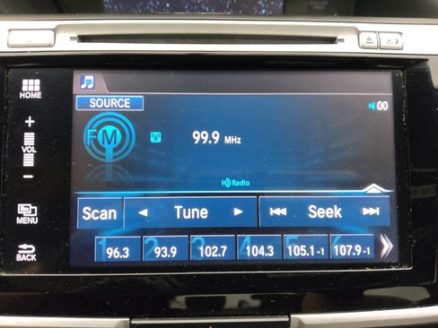 Used 2017 Honda Accord EX image 25