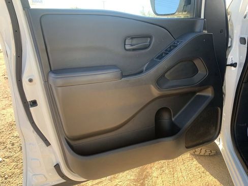 Used 2022 Nissan Frontier S w/ Technology Package image 21