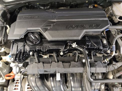 Used 2024 Hyundai Elantra SEL image 30