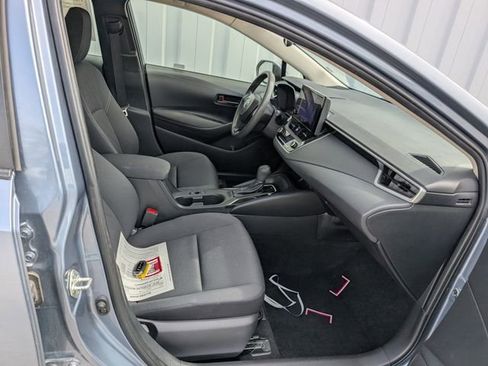 Used 2024 Toyota Corolla LE w/ LE Convenience Package FWD image 17