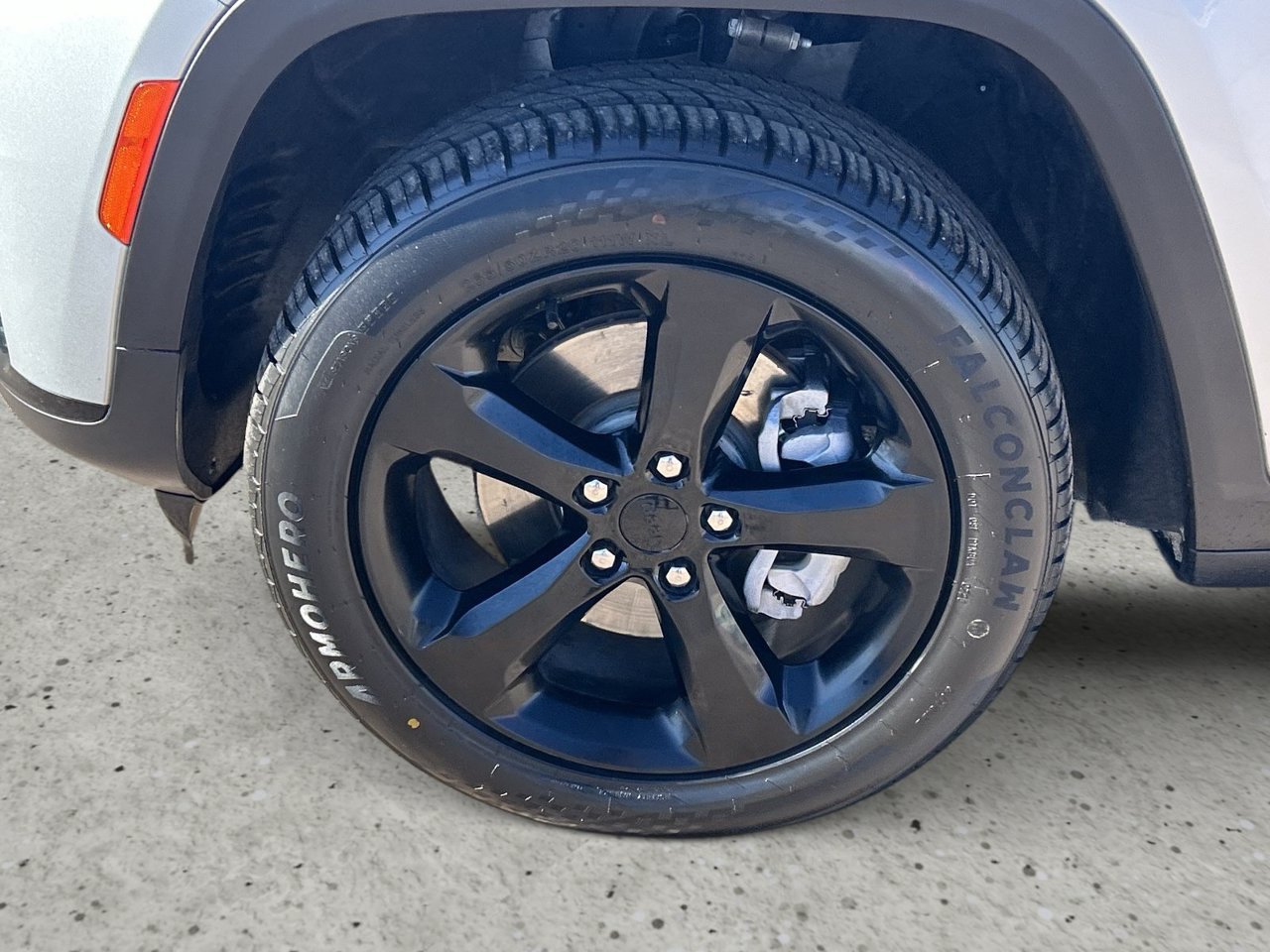 Used 2022 Jeep Grand Cherokee L Laredo RWD image 10