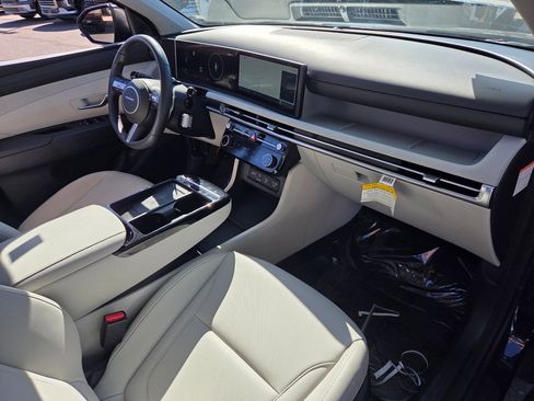 Certified 2025 Hyundai Tucson SEL image 23