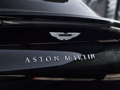 Used 2023 Aston Martin DBX 707 image 9