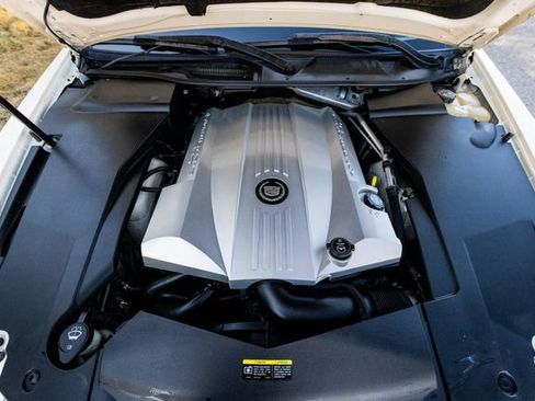 Used 2006 Cadillac STS V8 w/ Preferred Equipment Group image 23