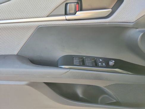 Used 2025 Toyota Camry LE image 16