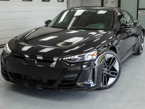 Used 2024 Audi RS e-tron GT w/ Ceramic Brake Package image 12