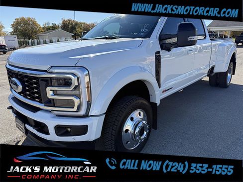 Used 2025 Ford F450 Platinum w/ FX4 Off-Road Package image 3