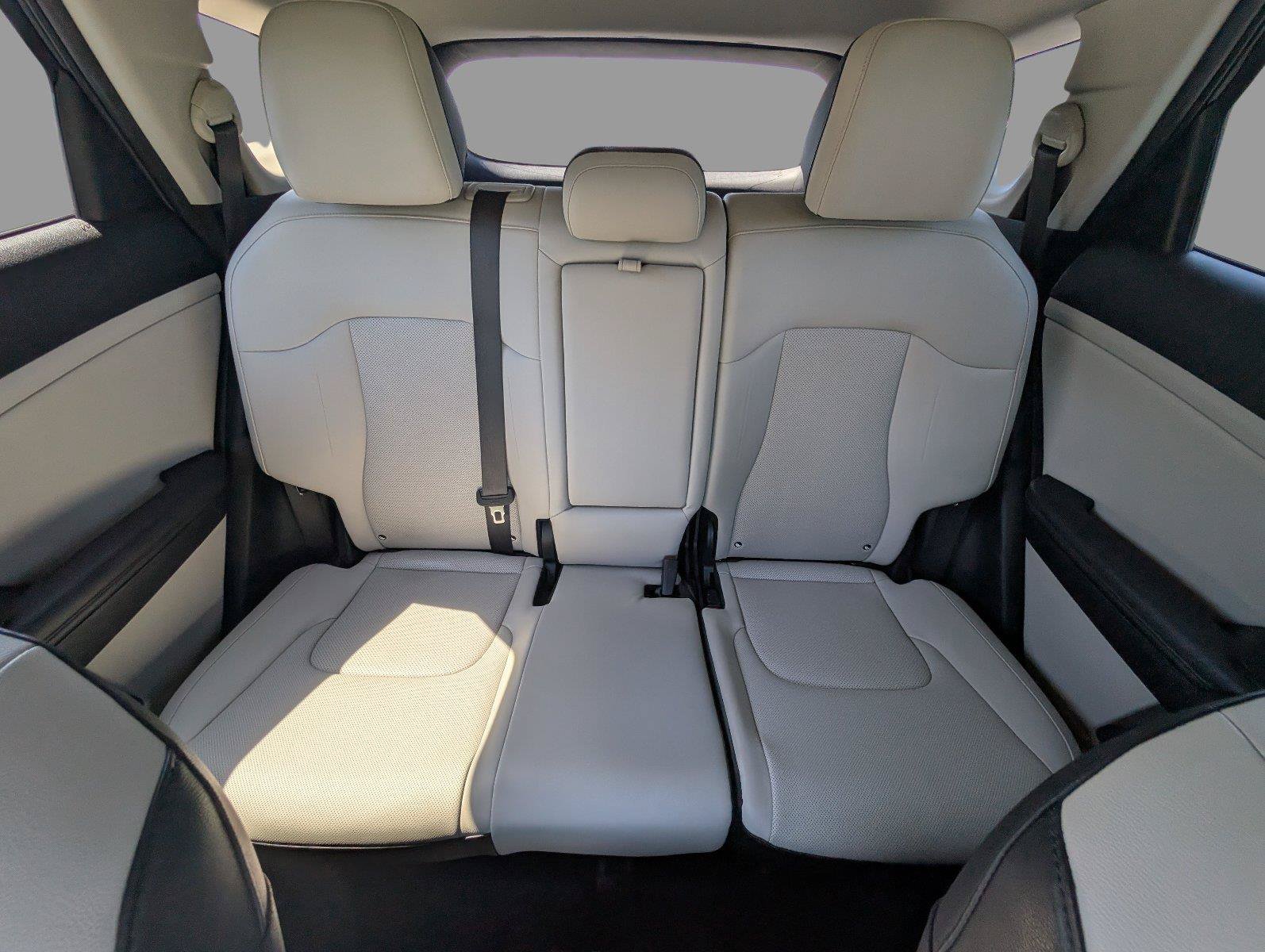 Used 2023 Kia Sportage EX FWD image 37