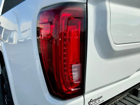 Used 2022 GMC Sierra 2500 AT4 w/ AT4 Premium Plus Package image 14