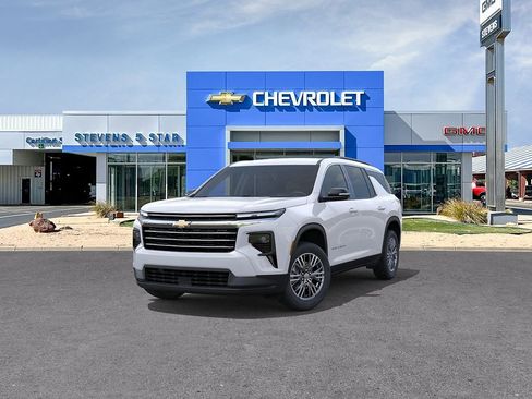 New 2026 Chevrolet Traverse LT FWD image 8