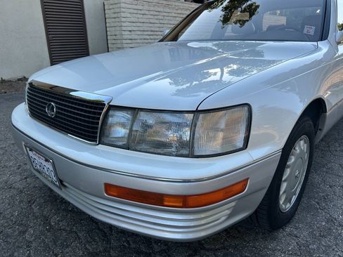 Used 1990 Lexus LS 400 RWD image 5