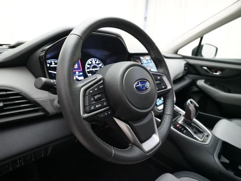 Used 2025 Subaru Outback Premium w/ Popular Package #1A image 9