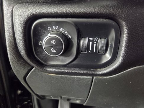 Used 2024 RAM 2500 Laramie w/ Safety Group AWD/4WD image 19