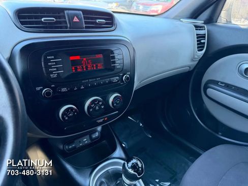 Used 2015 Kia Soul image 10