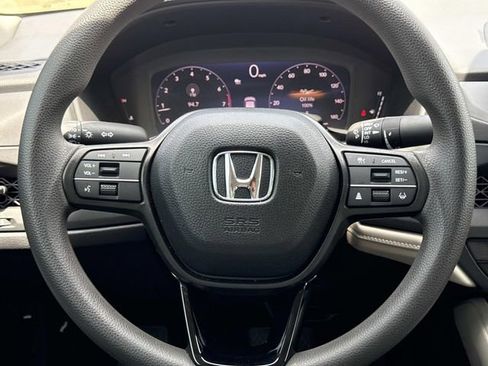 Used 2025 Honda Accord LX image 12