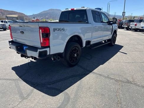 Used 2025 Ford F250 Lariat w/ Black Appearance Package AWD/4WD image 5