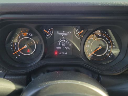 Used 2024 Jeep Wrangler Unlimited Sport AWD/4WD image 28