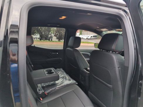 New 2025 Chevrolet Colorado Z71 w/ Technology Package image 18