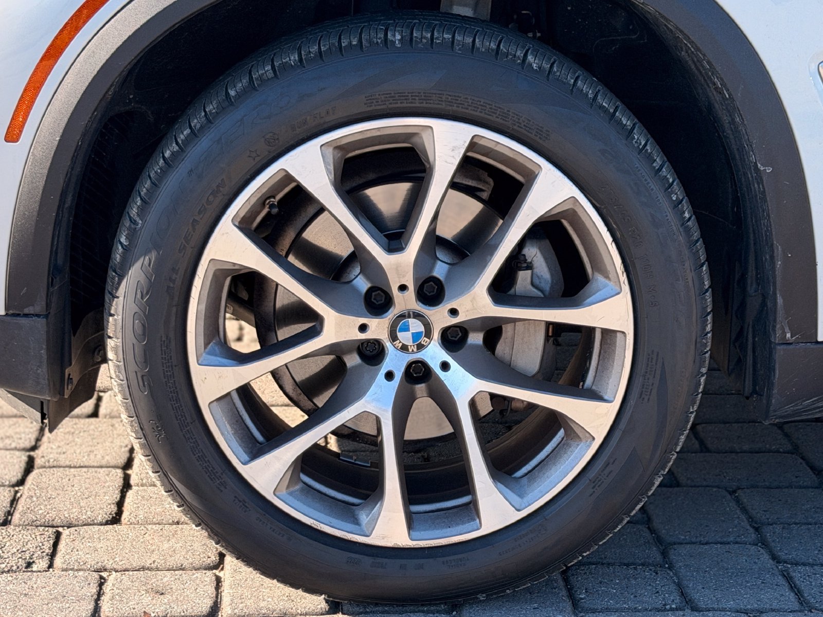 Used 2022 BMW X5 sDrive40i w/ Premium Package RWD image 13
