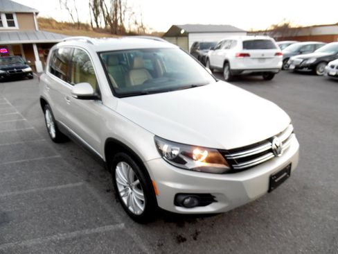 Used 2012 Volkswagen Tiguan SE image 7