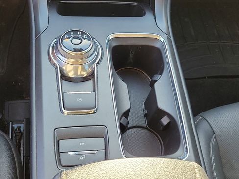 Used 2018 Ford Fusion Energi Titanium image 30