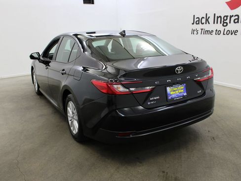 Used 2025 Toyota Camry LE FWD image 3