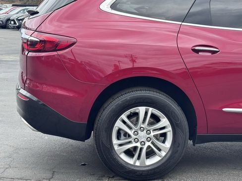 Used 2021 Buick Enclave Essence w/ Sound and Sites Package image 7