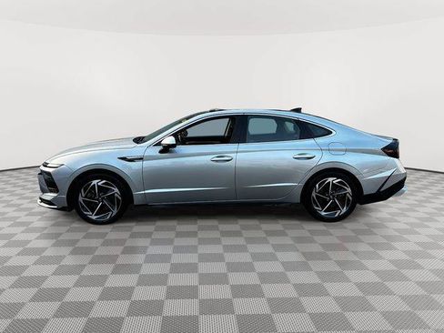 Used 2024 Hyundai Sonata SEL w/ Convenience Package FWD image 6