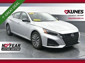 Used 2024 Nissan Altima 2.5 SV video 1