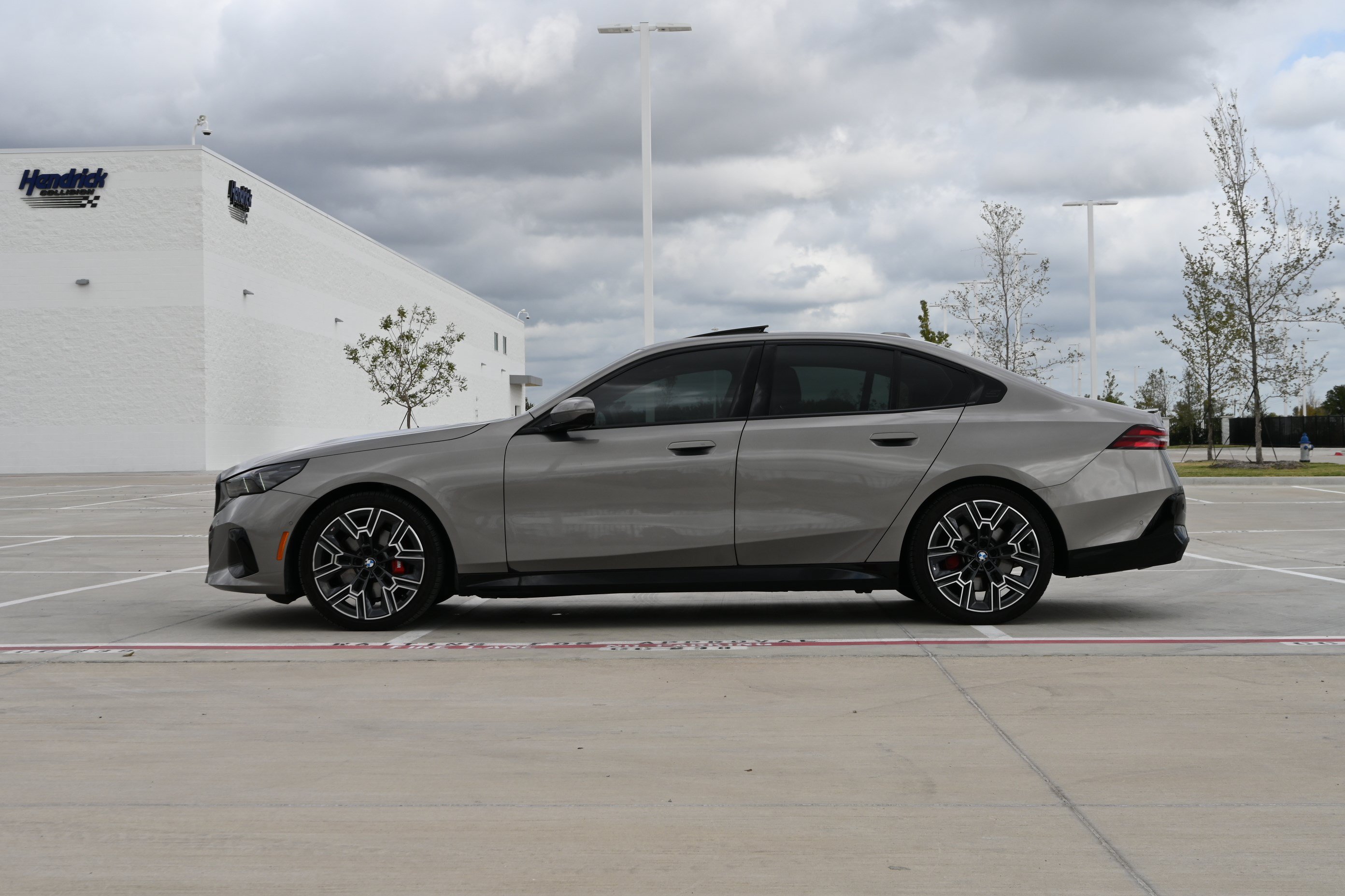 Used 2026 BMW 530i xDrive w/ M Sport Package AWD/4WD image 6