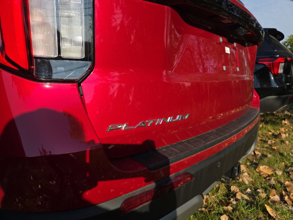 Used 2026 Ford Explorer Platinum w/ LUX Leather Package AWD/4WD image 7