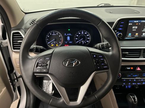 Used 2020 Hyundai Tucson Limited FWD image 16