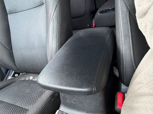 Used 2017 Mitsubishi Outlander SE FWD image 15