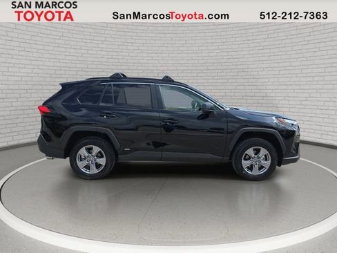 Used 2025 Toyota RAV4 LE image 4