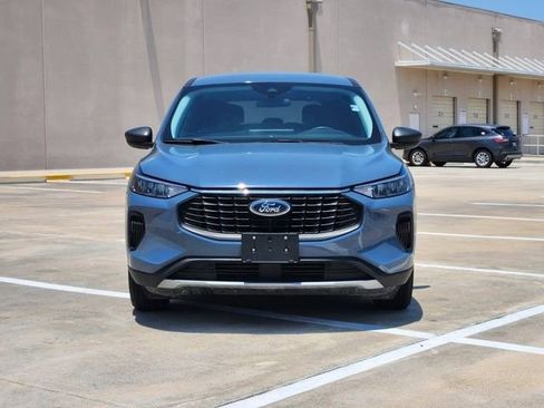 Used 2024 Ford Escape Active w/ Tech Pack #1 FWD image 2