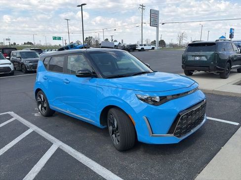 Certified 2024 Kia Soul GT-Line image 3