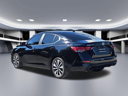 Used 2020 Nissan Sentra SV w/ SV Premium Package FWD image 4