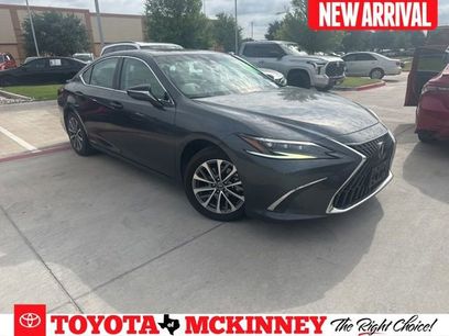 Used 2022 Lexus ES 300h w/ Premium Package